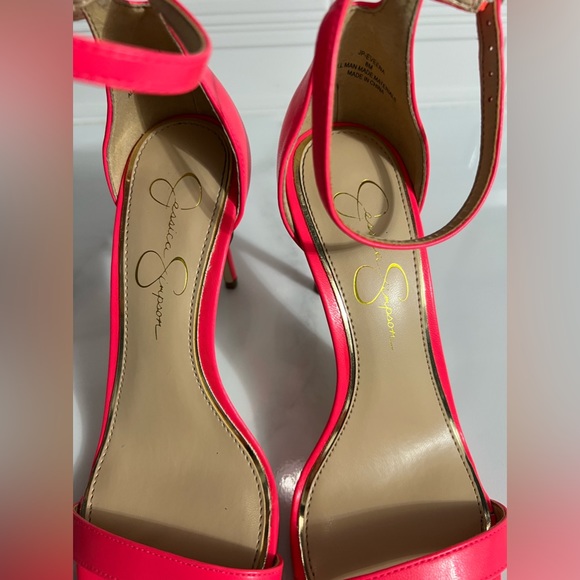 Jessica Simpson coral pink strappy Barbie heels ✨sz 8! Like-new condition! - Picture 5 of 5